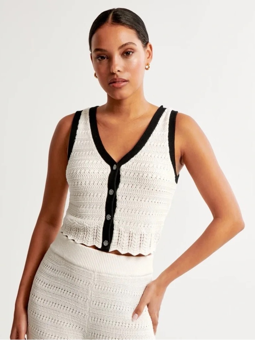 Abercrombie & Fitch Women's Crochet-Style Sweater Vest XL NWT